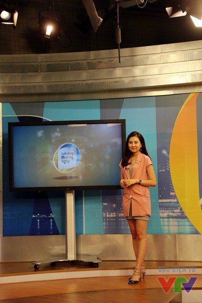 BTV Mai Ngọc tại trường quay 