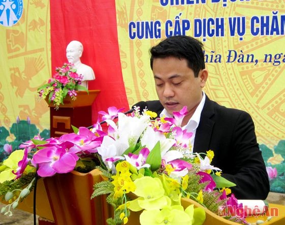 Đồng chí Nguyễn Trung Thành, phó chi cục trưởng cục dân số tỉnh Chỉ đạo lễ phát động