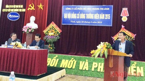 Đoàn chủ tịch đại hội