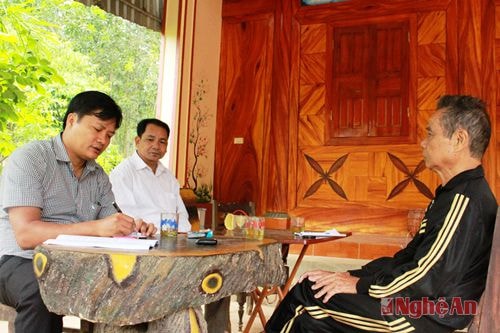 Cụ Lê Công Khầm - 86 tuổi - người dân xã Đại Thành kể chuyện về Tác Bảy