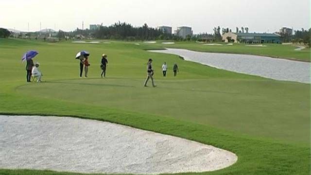 Sân golf Cửa Lò. Ảnh: KT