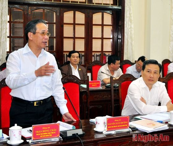 Đồng chí Trần Hồng Châu phát biểu tại buổi làm việc
