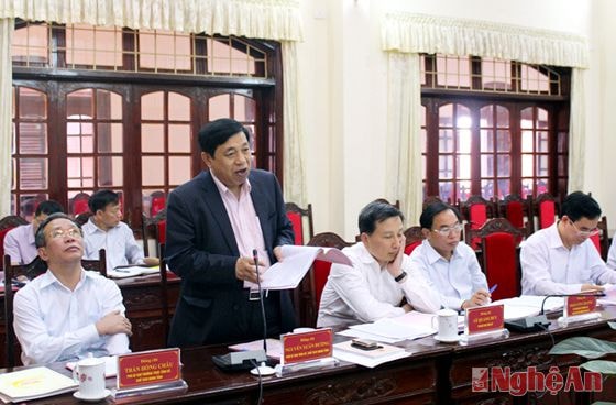 Đồng chí Nguyễn Xuân Đường phát biểu tại buổi làm việc