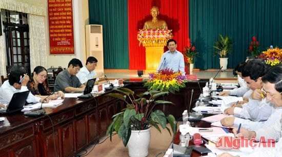Bí thư Tỉnh ủy Hồ Đức Phớc kết luận buổi làm việc với BTV Tương Dương