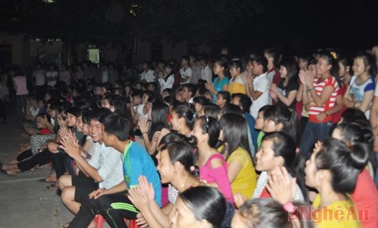 Chương trình được đông đảo khán giả tham gia cổ vũ