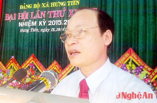 Ông Hoàng Văn Phi bí thư huyện ủy phát biểu chỉ đạo đaị hôi