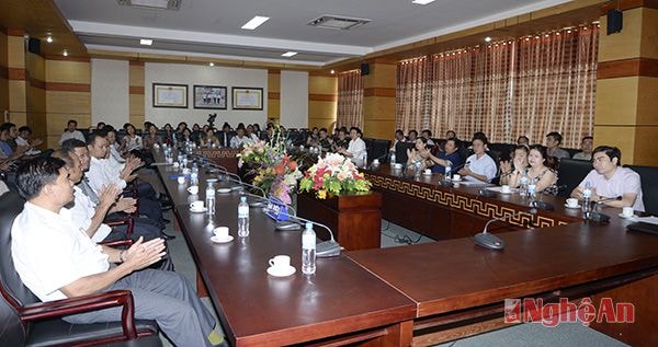 Các đại biểu dự lễ