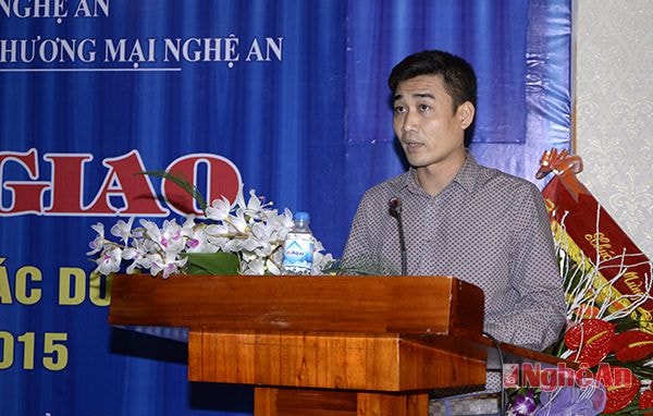 Đại diện doanh nghiệp phát biểu