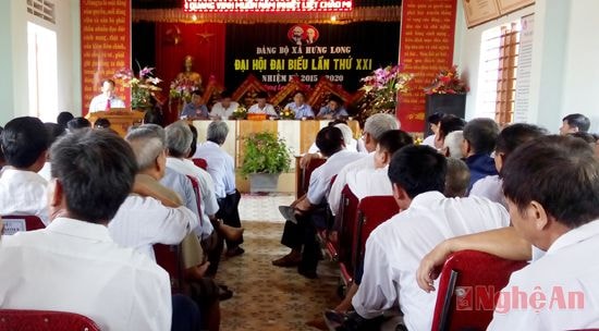 Toàn cảnh Đại hội Đảng bộ xã Hưng Long.