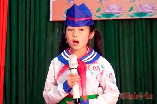 Các thí sinh với phần thi của mình