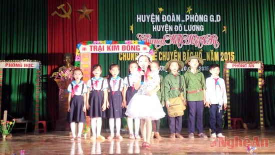 Một tiết mục kể chuyện trong hội thi.