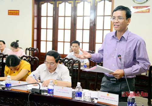 Đại tá Hà Tân Tiến - Chỉ huy trưởng BCH quân sự tỉnh cho rằng cần có chính sách khuyến khích lực lượng cộng tác viên để nâng cao chất lượng tuyên truyền DS-KHHGĐ.