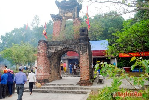 Đền Thánh Mẫu