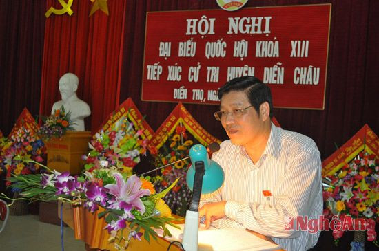 Đồng chí Phan Đình Trạc phát biểu trả lời, giải trình các nội dung cử tri kiến nghị