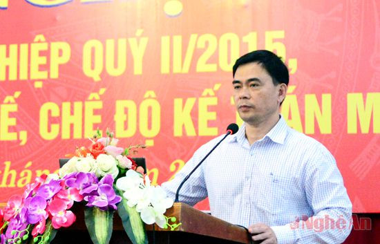Đồng chí Hà Lê Dũng - Phó Cục trưởng Cục Thuế Nghệ An chủ trì Hội nghị.