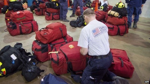 Các đội tìm kiếm và cứu hộ của Mỹ đang chuẩn bị để triển khai tại Nepal. Ảnh: AFP