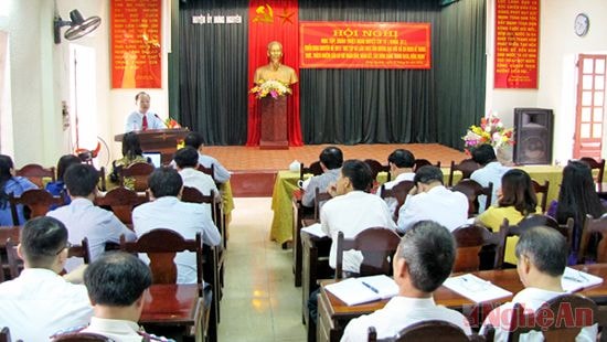 Toàn cảnh hội nghị.