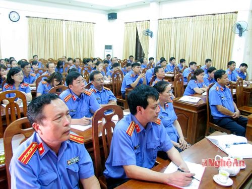 Cơ quan Viện Kiểm sát tỉnh tổ chức lấy ý kiến góp ý dự thảo Bộ luật Dân sự.