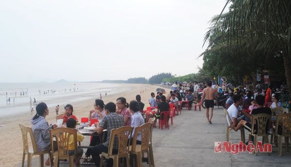 Bãi biển Quỳnh Phương chiều ngày 29/4