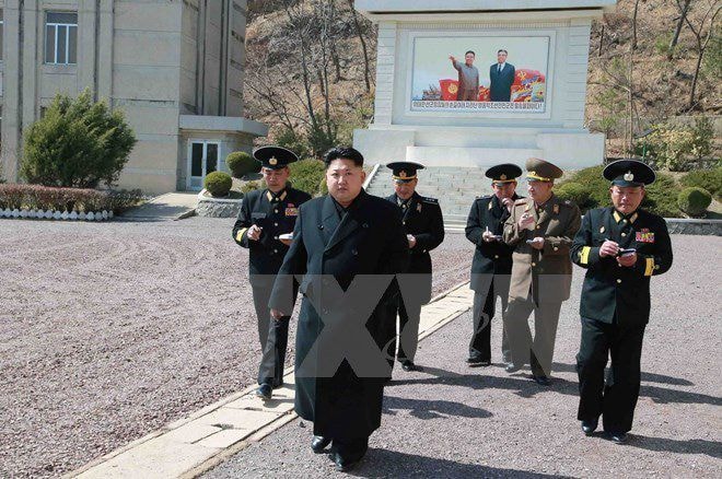 Nhà lãnh đạo Triều Tiên Kim Jong-un thăm quân đội Triều Tiên. Nguồn: AFP/TTXVN