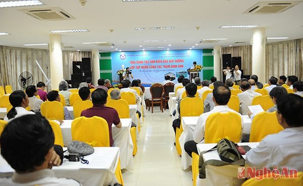 Toàn cảnh lễ khai mạc