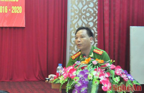 Đồng chí Tạ Đức Ninh, VP thường trực PCTP và ma túy, Bộ Công an phát biểu tham luận