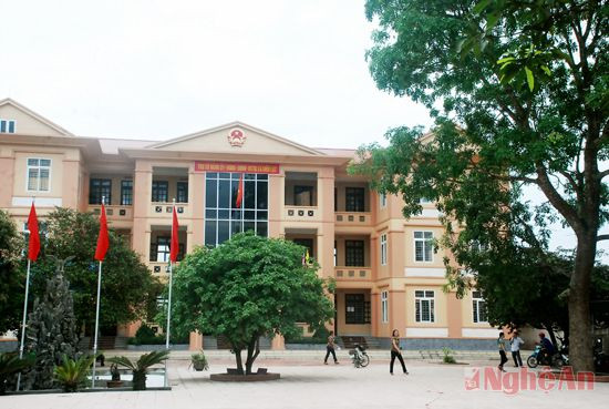 Trụ sở UBND xã Diễn Lộc.