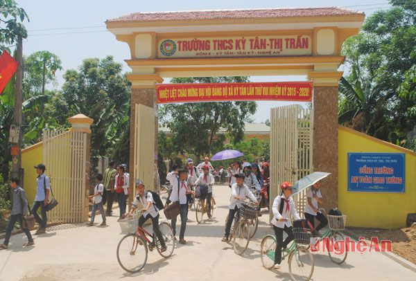 Trường THCS Kỳ Tân - Thị trấn được xây dựng khang trang, đang trên đà xây dựng trường đạt chuẩn Quốc gia