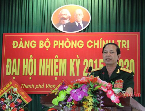 Đại tá Lương Hồng Phong phát biểu chỉ đạo tại đại hội.