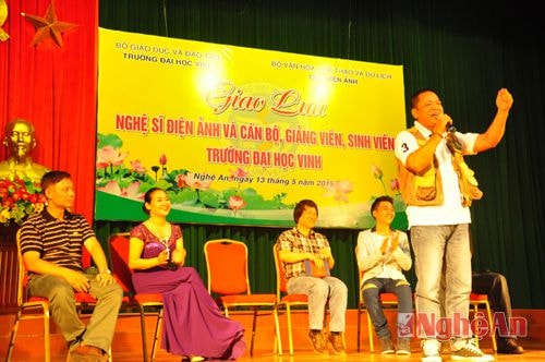 Đạo diễn, NSƯT Nguyễn Đăng Khoa thể hiện lại điệu hò trong phim 