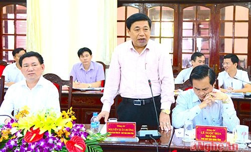 Đồng chí Nguễn Xuân Đương - Phó Bí thư Tỉnh ủy, Chủ tịch UBND tỉnh phát biểu tại buổi làm việc