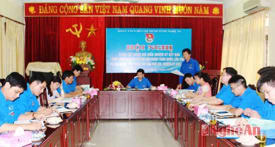 Các đại biểu tham gia hội nghị