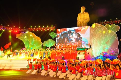 Màn kết thúc chương trình văn nghệ chào mừng Lễ hội