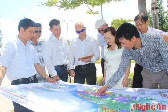 Có bộ KKT Đông Nam dẫn các nhà đầu tư khảo sát thực địa