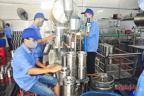 Dây chuyền sản xuất bia tươi keg 2 lít của công ty.