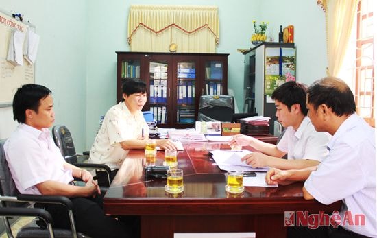 Kiểm tra việc thực  hiện các nội dung được quy định trong Chỉ thị 17 tại Khu Bảo tồn thiên nhiên Pù Huống