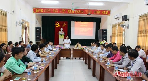 Trường Chính trị tỉnh làm việc với đoàn cán bộ, giảng viên và học viên Lào 