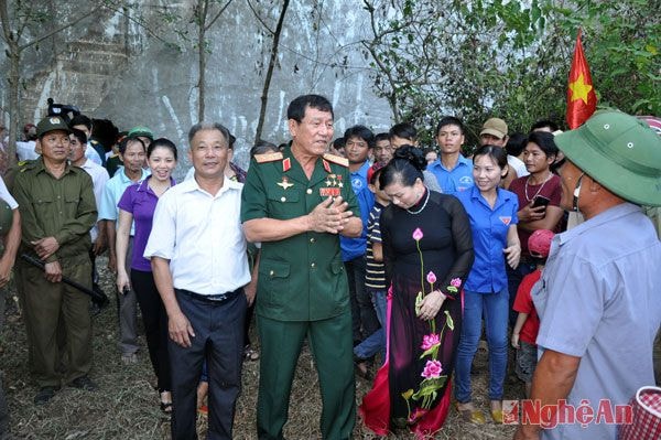 Trung tướng Phạm Tuân kể lại vị trí, tầm quan trọng của Sân bay Dừa thời chiến tranh chống Mỹ. Sân bay bắt đầu được xây dựng từ 1964 và hoạt động đến 1972. Vai trò chính là góp phần chi viện cho miền Nam và đánh chặn địch ở miền Bắc