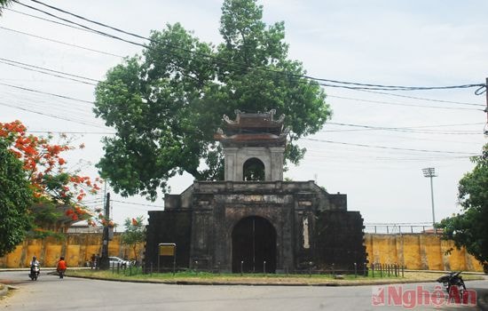 Cổng Thành cổ Vinh