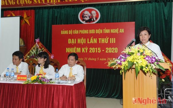 Tham luận của giám đốc Bưu điện trung tâm