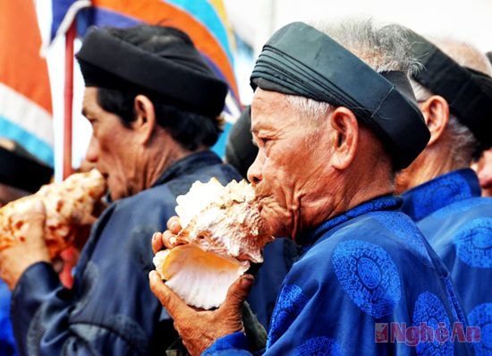 Nghi lễ khao lề thế lính Hoàng Sa  tại đảo Lý Sơn.Ảnh: p.v