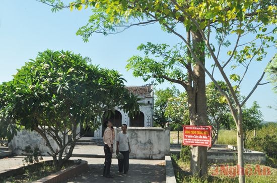 Một góc di tích đình Chợ Xâm 