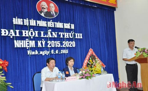 Đoàn chủ tịch điều hành Đại hội