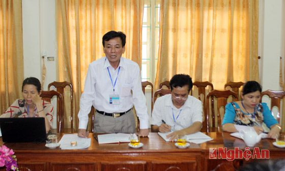 Đồng chí Trịnh Minh Châu, Chủ tịch UBND huyện ghi nhận những nội dung thông báo của đoàn và hứa sẽ có giải pháp nhằm chấn chỉnh kỷ luật kỷ cương hành chính trên địa bàn