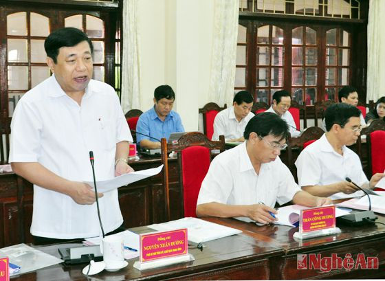 Đồng chí Nguyễn Xuân Đường chủ trì cuộc làm việc