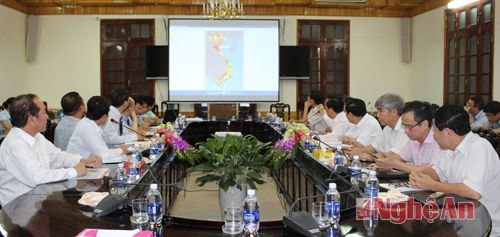 Toàn cảnh buổi làm việc 