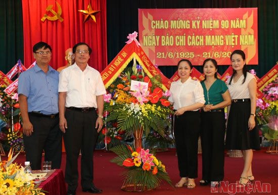 Lãnh đạo Thanh tra tỉnh chúc mừng Báo Nghệ An nhân kỷ niệm 90 năm Ngày báo chí Cách mạng Việt Nam