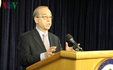 Trợ lý Ngoại trưởng Mỹ Daniel Russel