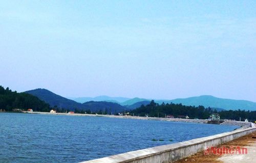 Đập Khe Bai, nơi hai em nhỏ chết đuối thương tâm ( Ảnh: Giang Lê )