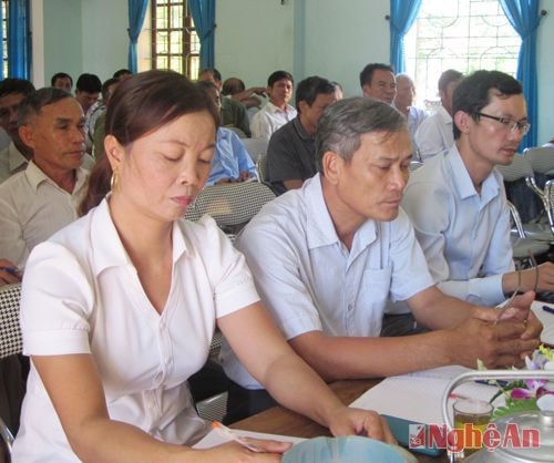 Đại biểu dự buổi tiếp xúc